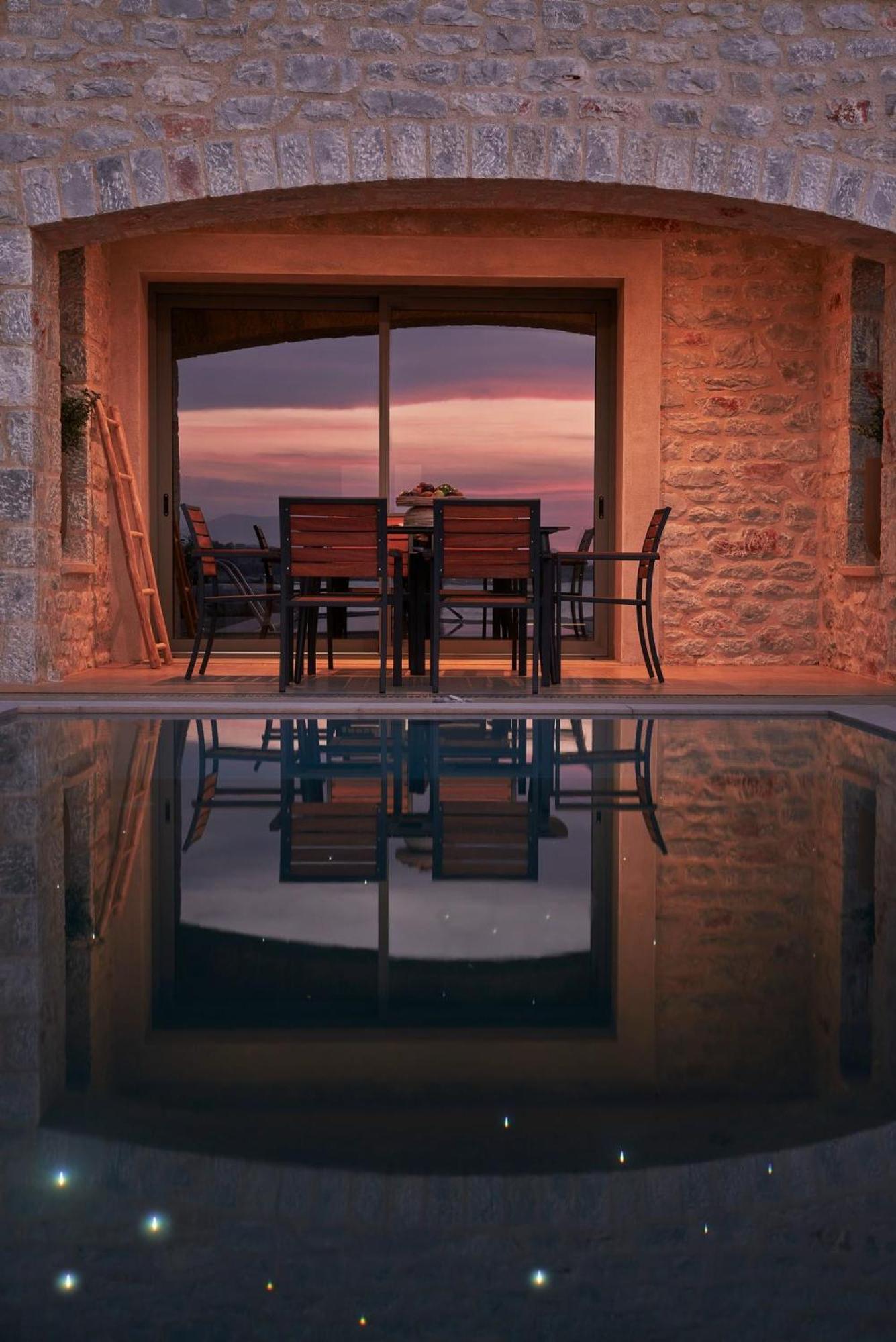 Beachfront Alassa Villas With Private Pools Kotronion  Экстерьер фото